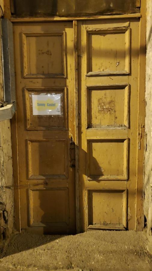 Sunny Hostel Tbilisi Buitenkant foto